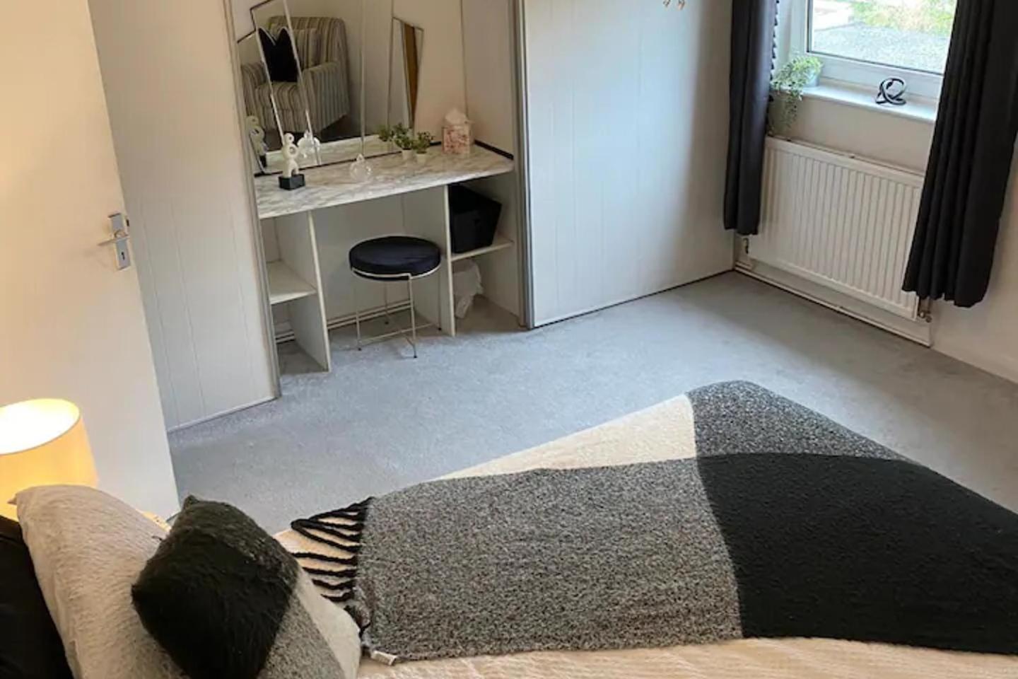 2 Bed-Sleeps 4-Sea View-Pet Friendly-Parking Leilighet Llanelli Eksteriør bilde